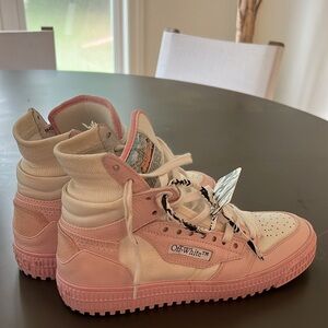 OFF WHITE SNEAKERS